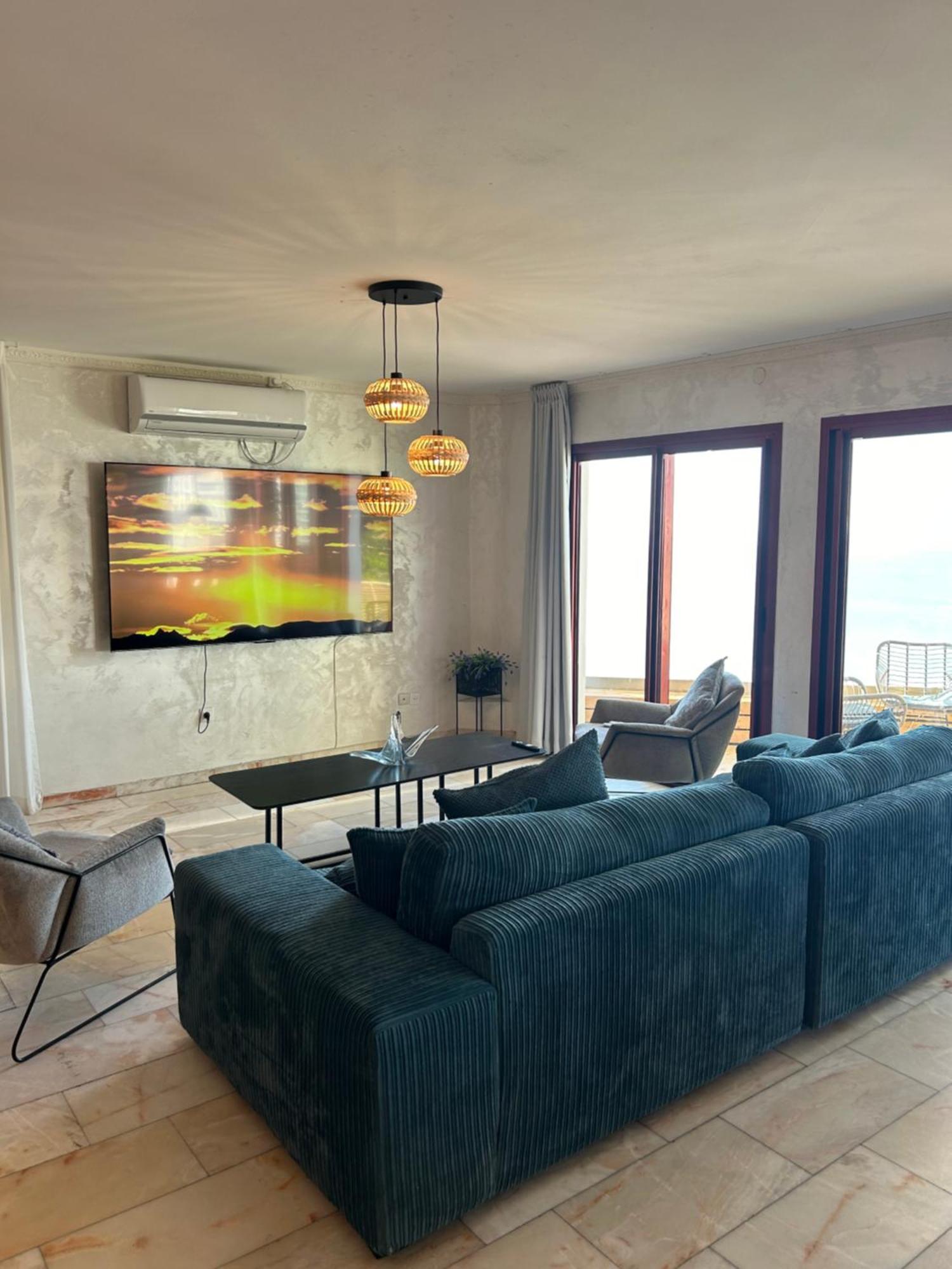 Sea-Front Apartment Netanya Exterior photo